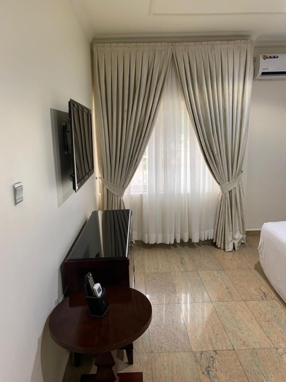Ofas Chelsea Hotel Abuja Luaran gambar