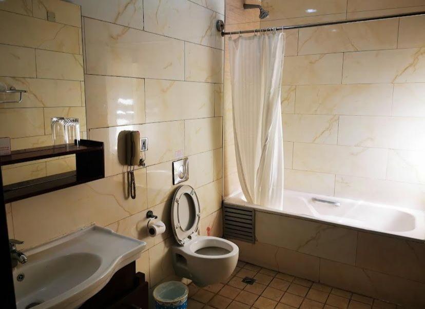 Ofas Chelsea Hotel Abuja Luaran gambar