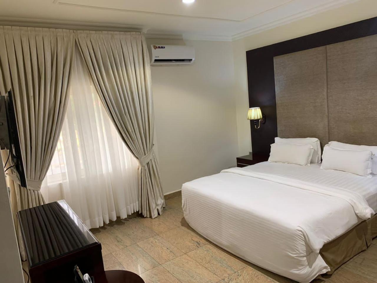 Ofas Chelsea Hotel Abuja Luaran gambar