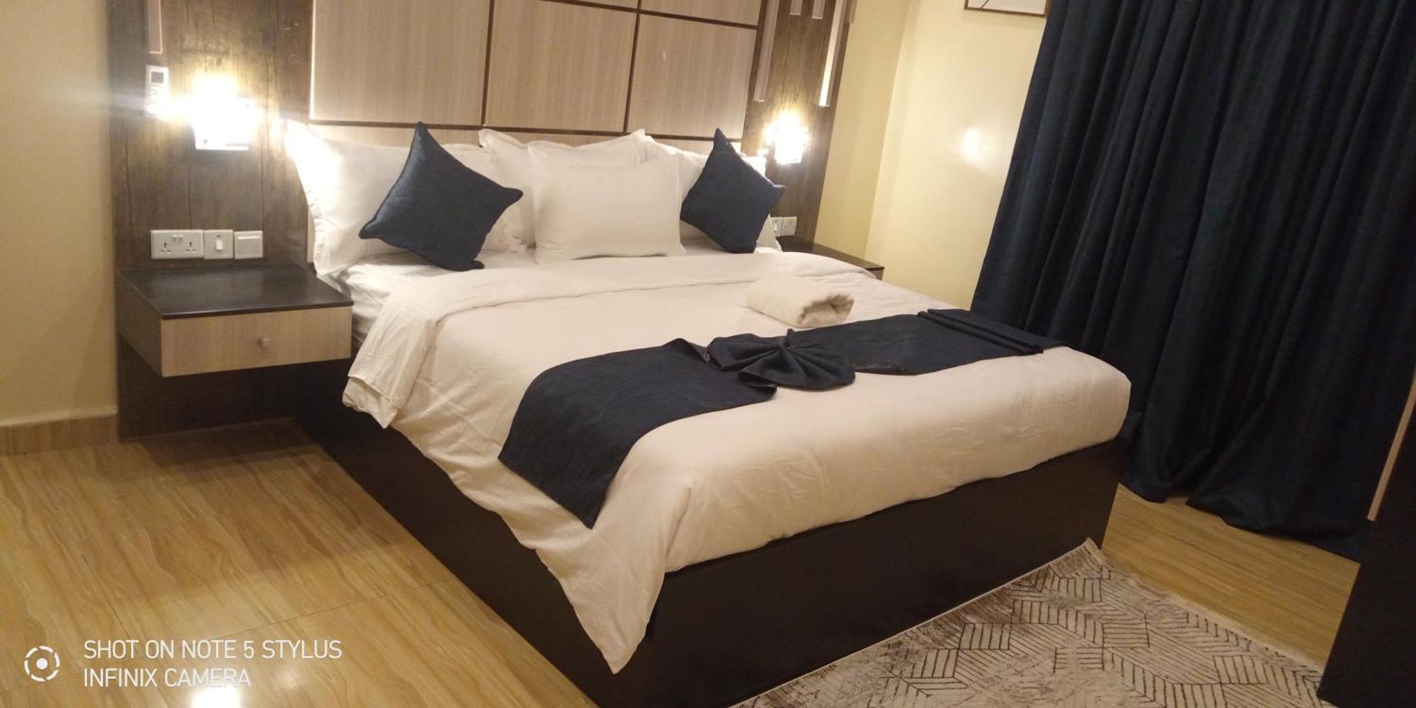 Ofas Chelsea Hotel Abuja Luaran gambar